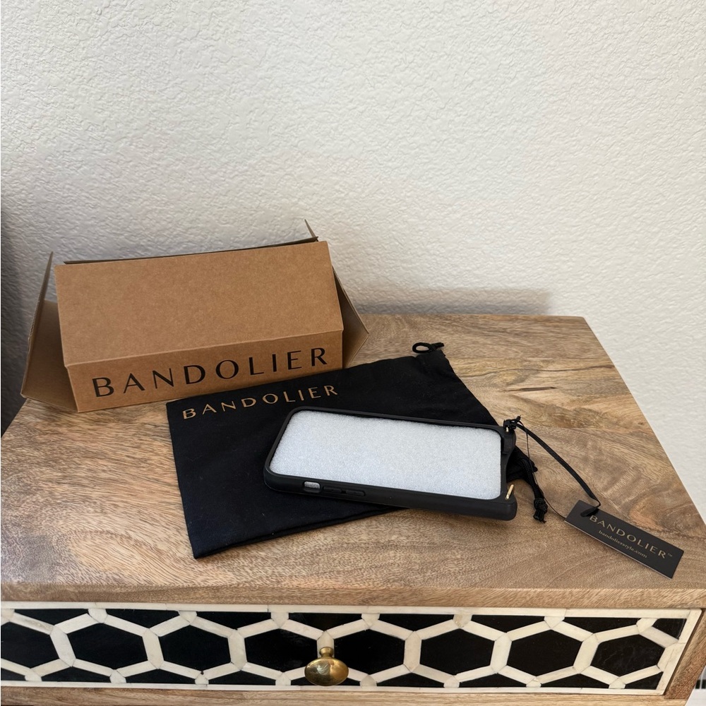 Bandolier brand new phone case iPhone 13 Pro - Picture 2 of 4